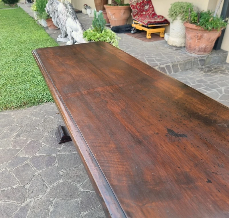 Tavolo fratino in noce del 600 Veneto da monastero