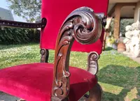 Coppia di troni dell’800 noce intagliato a mano