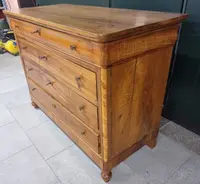 Cassettone Veneto noce chiaro e ciliegio del 1850 a 4 cassetti