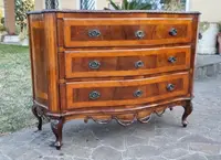 Commode vénitienne du XIXe siècle en noyer avec incrustations de palmiers