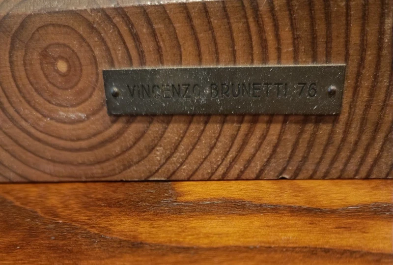 1976 Sculpture féminine en terre cuite : un chef-d'œuvre de Vincenzo Brunetti