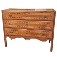 Commode Direttorio en noyer vicentin du XVIIIe siècle avec incrustations de cerisier