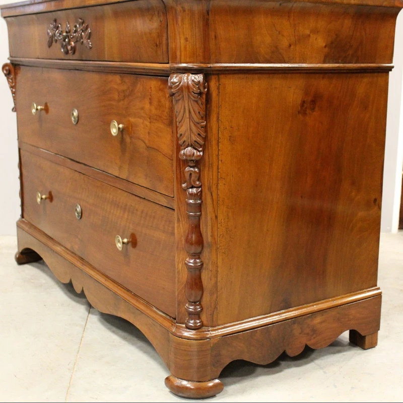 Antique Louis Philippe walnut dresser dresser 19th century