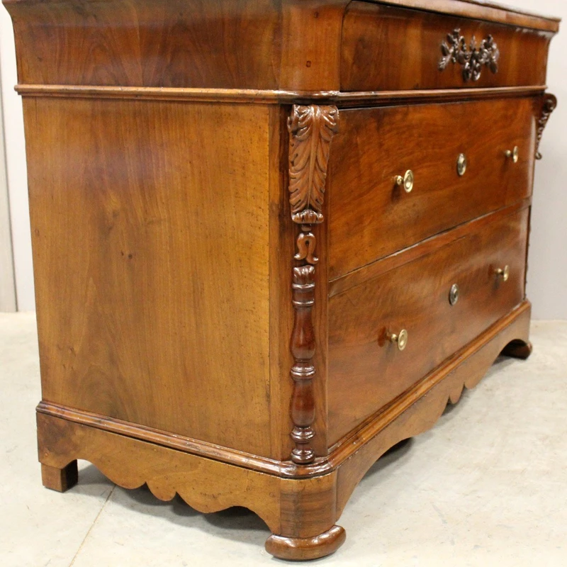 Antique Louis Philippe walnut dresser dresser 19th century