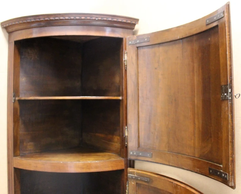 Encoignure cantonale ancienne en noyer Louis XVI 18ème siècle