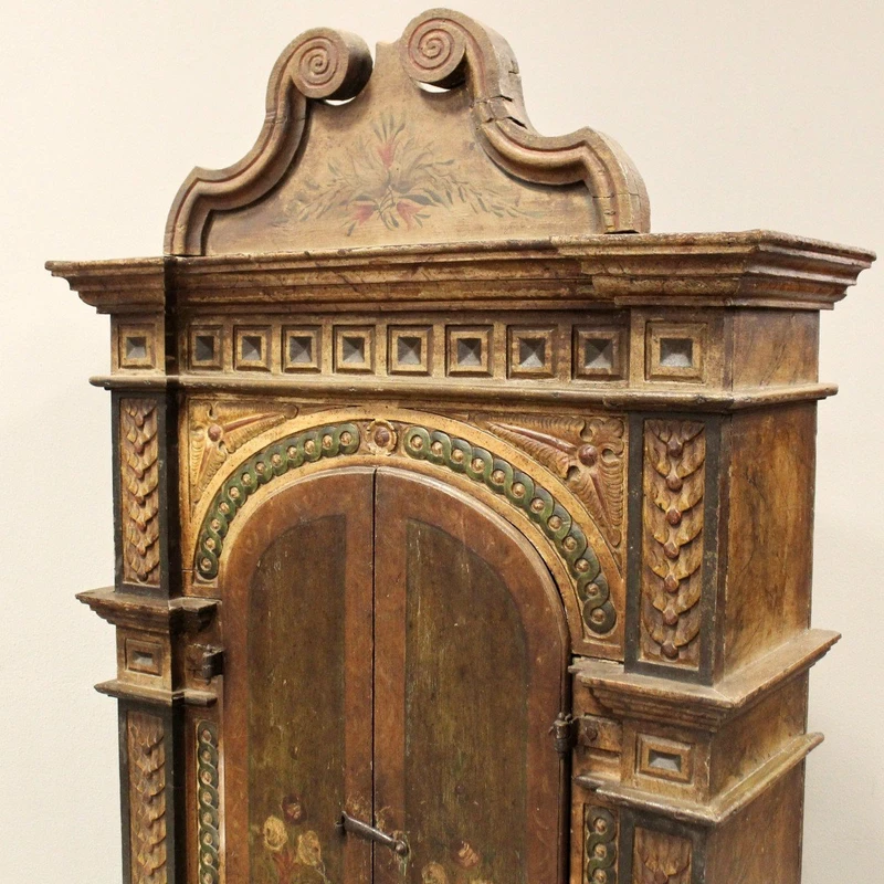 Antica credenza stipo pensile laccato e dipinto 18°secolo