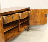 Buffet ancien Louis XV en noyer du XVIIIe siècle