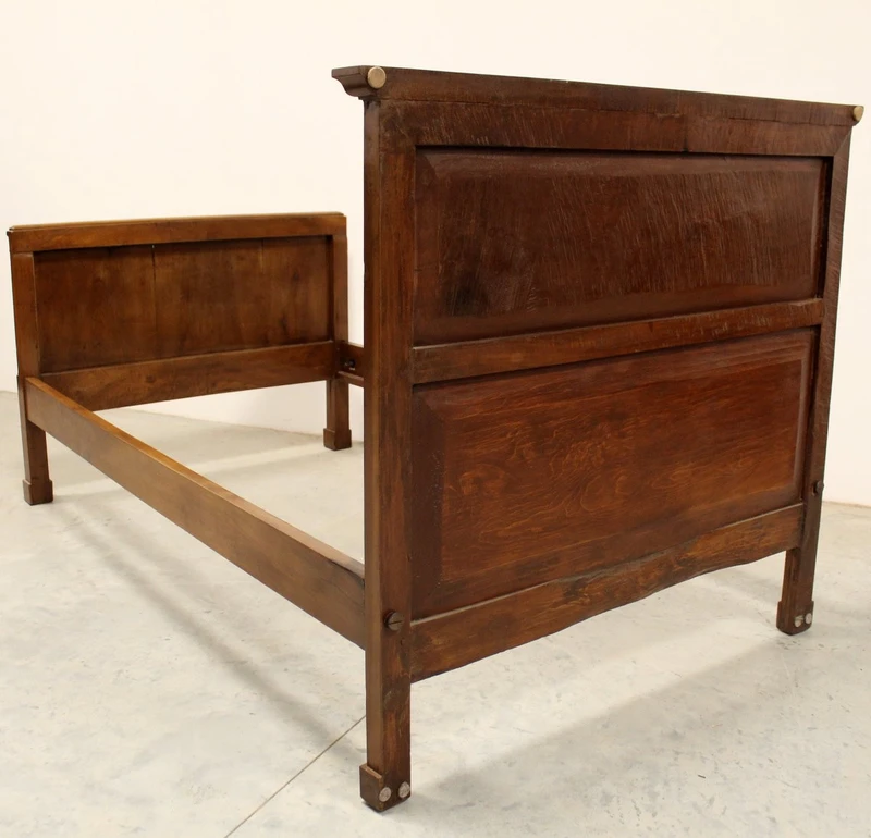 Antico letto Impero in noce 19°secolo