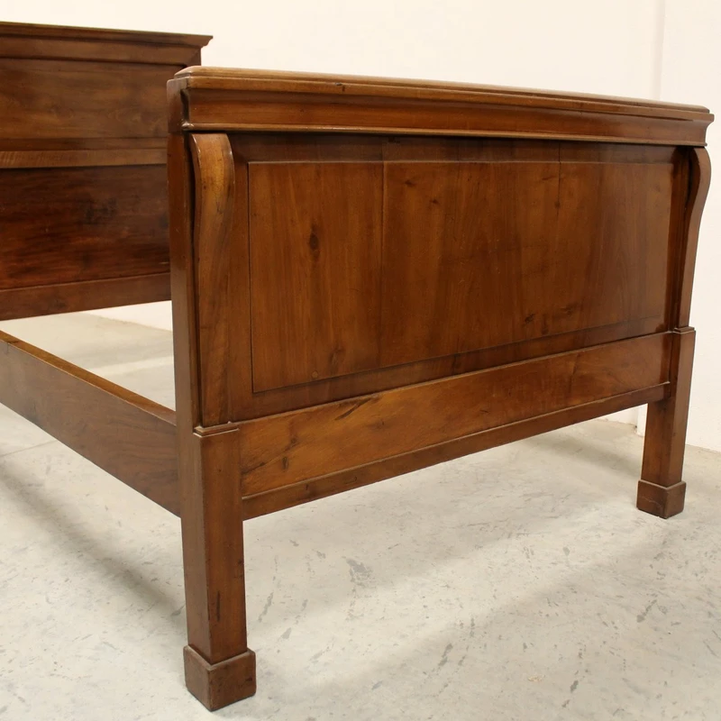 Antico letto Impero in noce 19°secolo