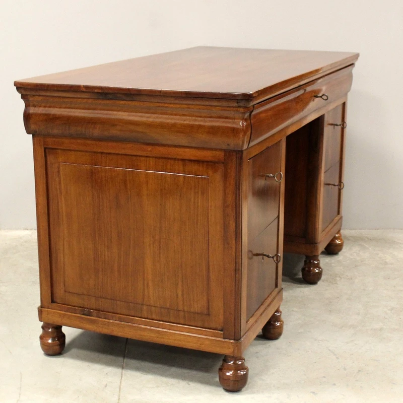 Bureau ancien en noyer Louis Philippe du 19ème siècle