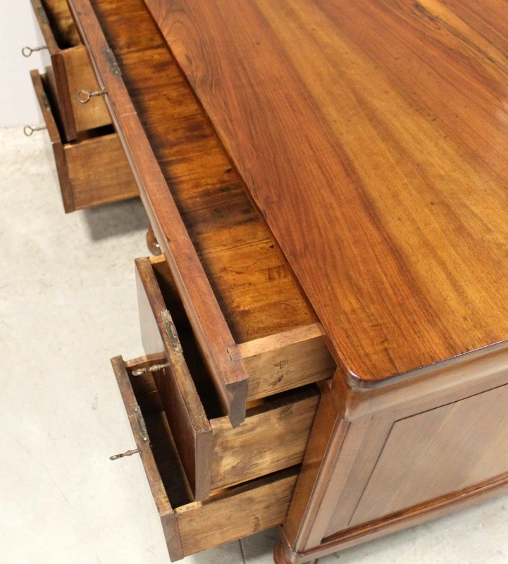 Bureau ancien en noyer Louis Philippe du 19ème siècle