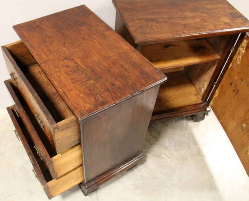 Antique pair of Louis XV commode nightstands in 18th century walnut