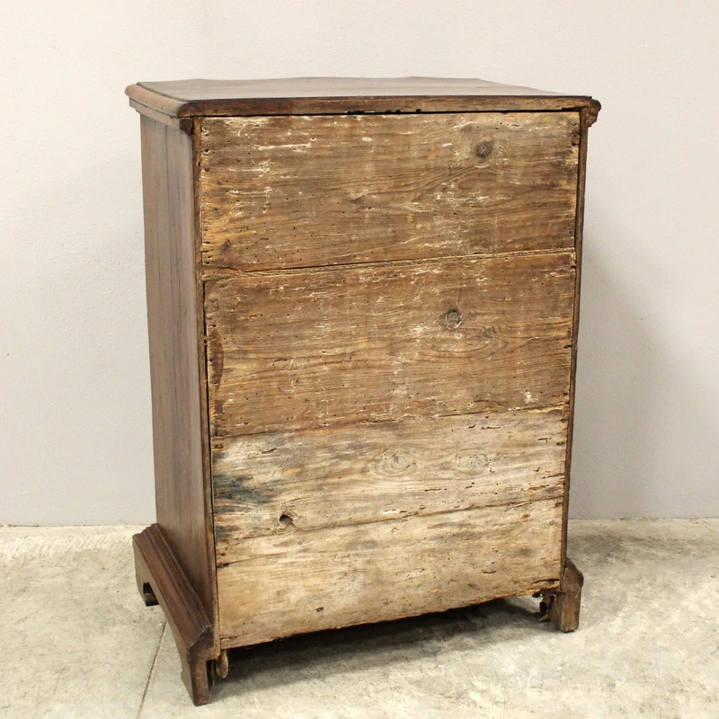 Antique Louis XV chest of drawers dresser in walnut 18th century
