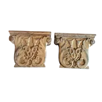 Paire de frises anciennes en bois sculpté et doré