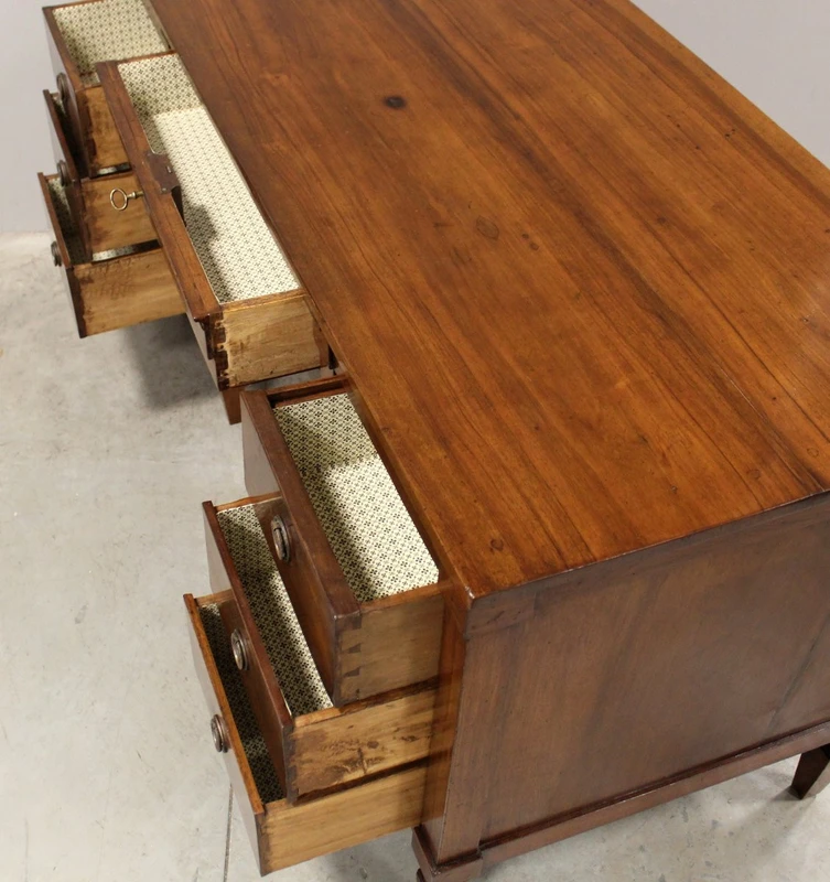 Bureau ancien Louis XVI en noyer 18ème siècle