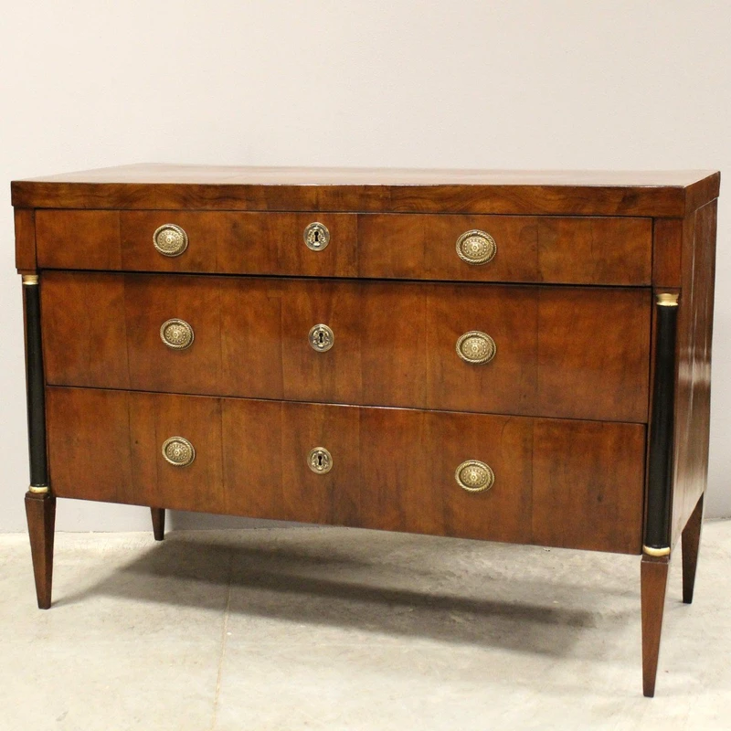 Antique walnut 18th century Direttorio chest of drawers