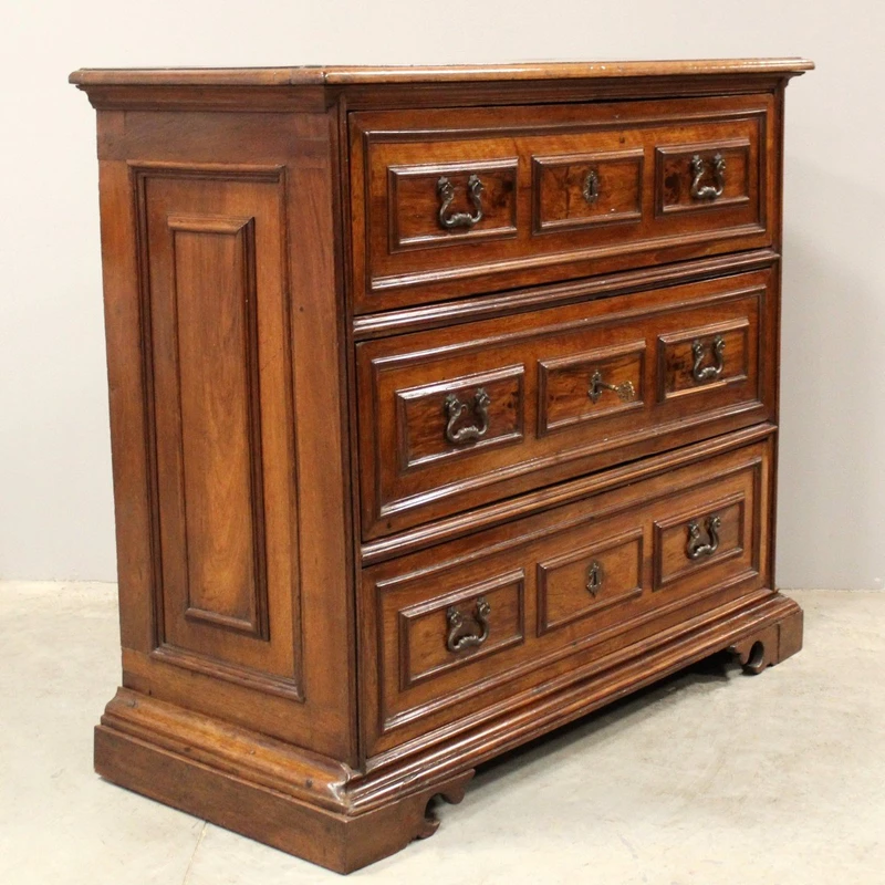Antique walnut dresser chest of drawers 17th century