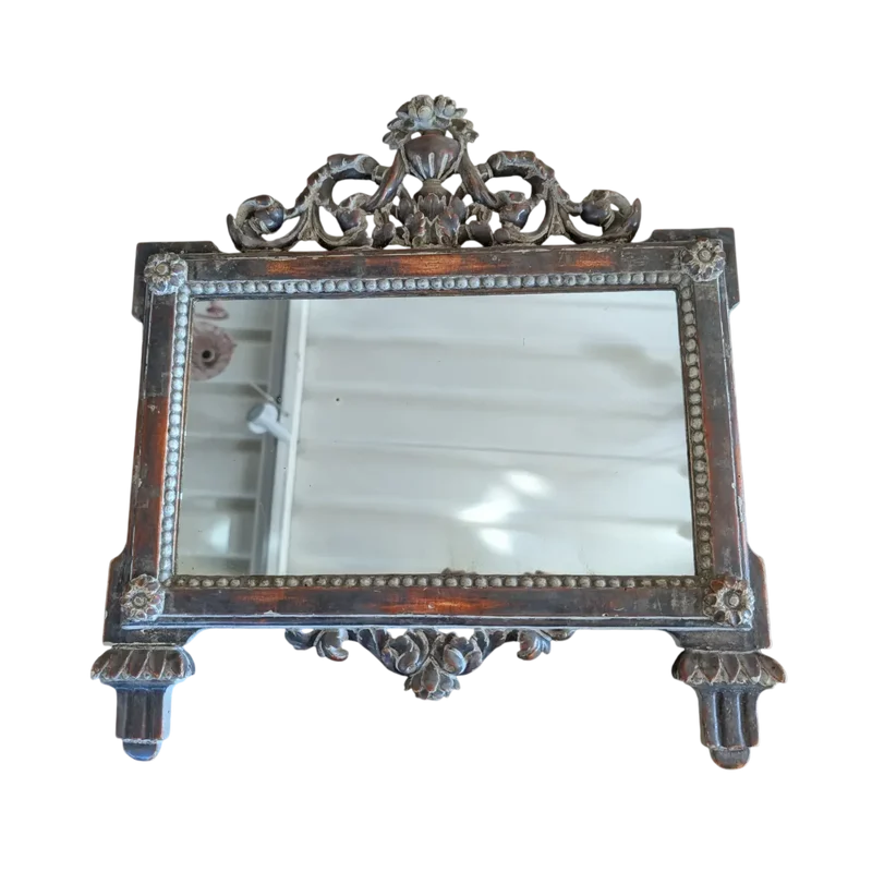 Rectangular mirror with floral carving and leaf silvering