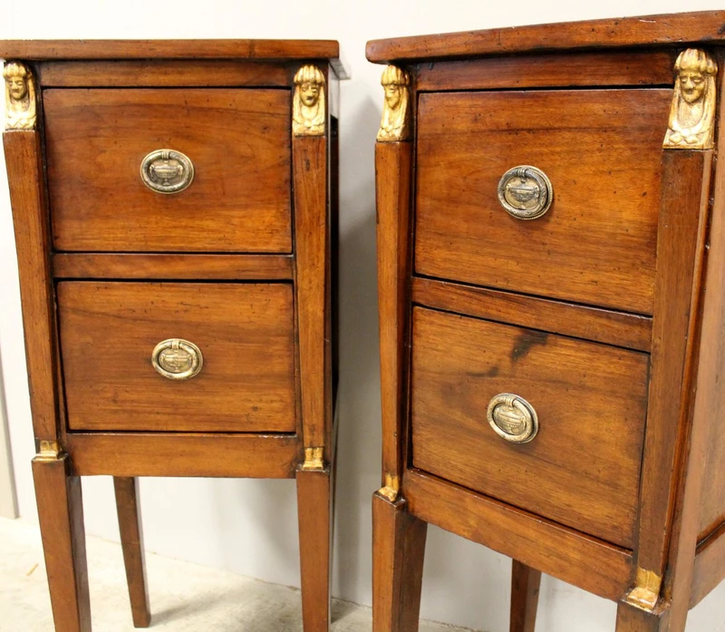 Antique pair of 18th-century walnut Direttorio bedside tables