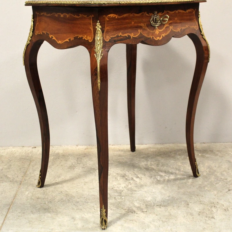 Table basse ancienne marquetée Napoléon III 19ème siècle