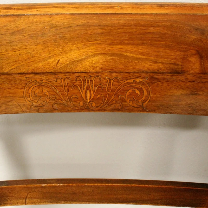 Ensemble ancien de 4 chaises en noyer marqueté 19ème siècle