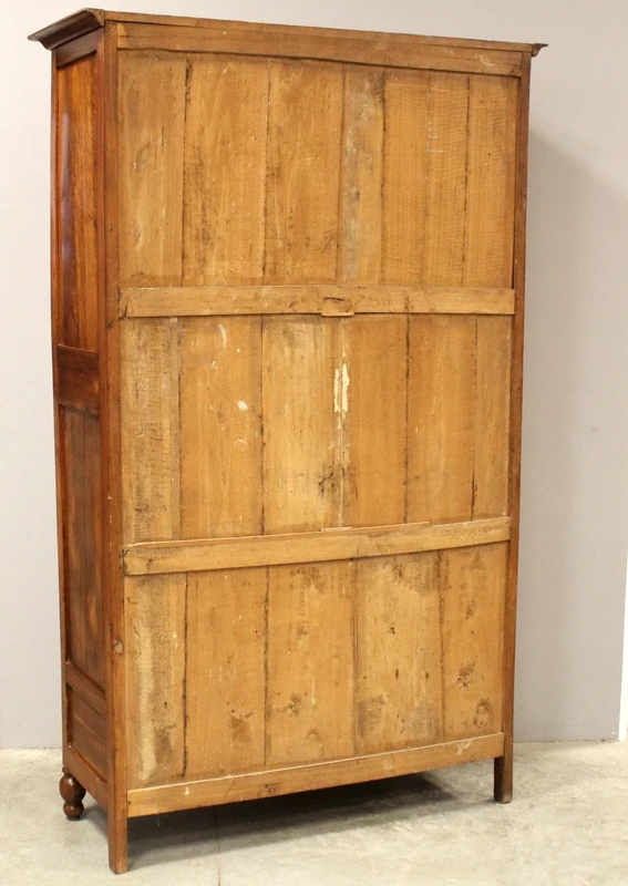 Buffet ancien Louis Philippe en noyer 19ème siècle