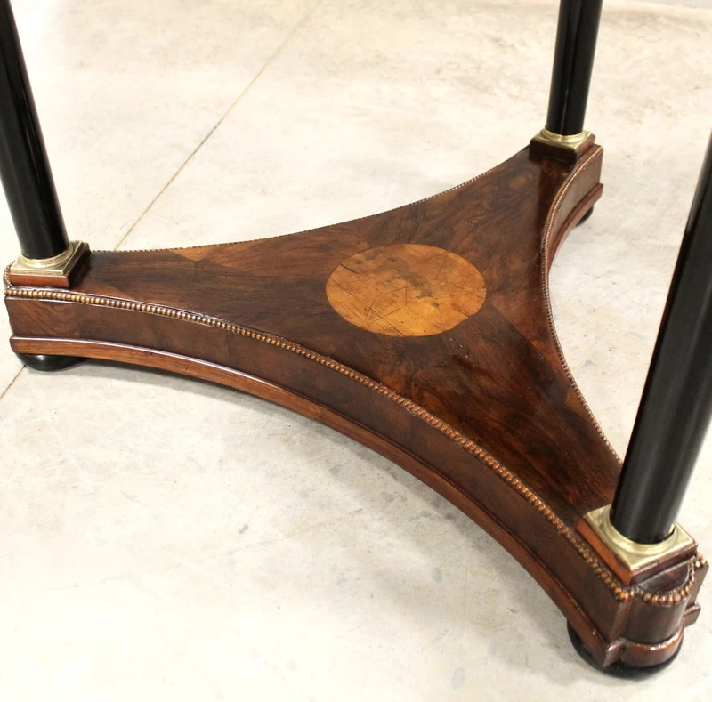 Ancienne table Empire en noyer marqueté 19ème siècle