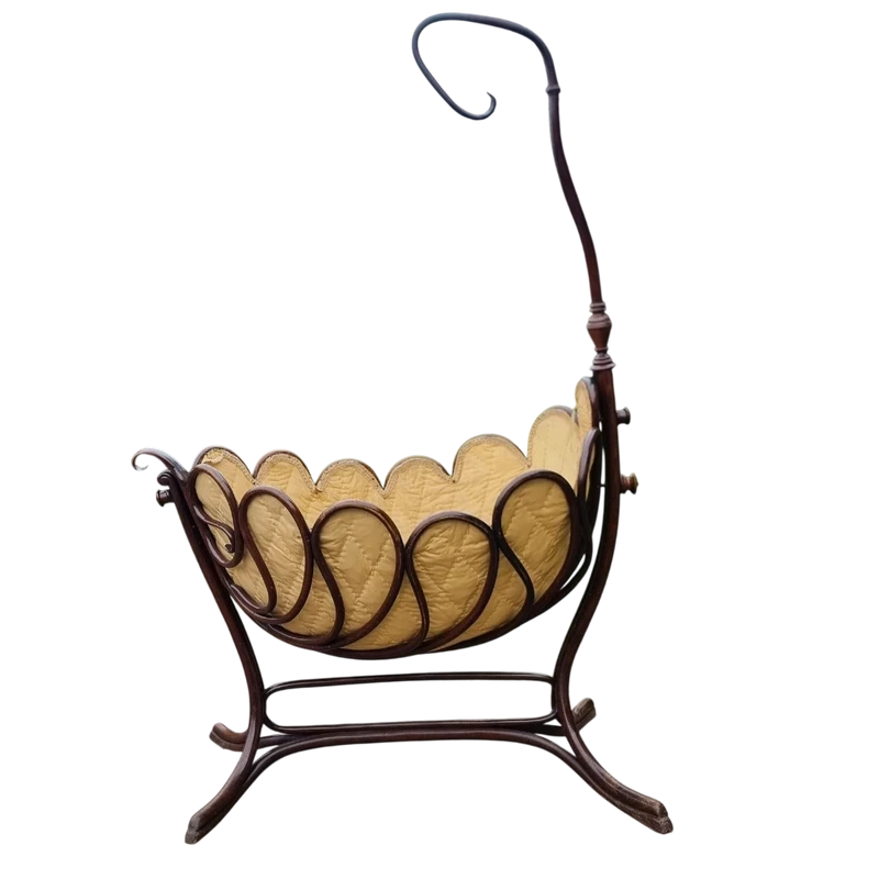 Culla in faggio incurvato Thonet 800