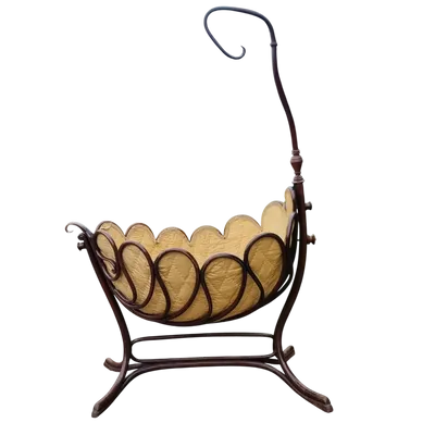 Thonet 800 curved beechwood cradle