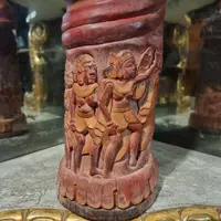 Scultura fallica balinese in legno intagliato del 1920