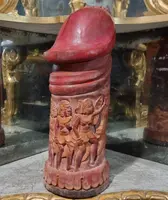 Scultura fallica balinese in legno intagliato del 1920