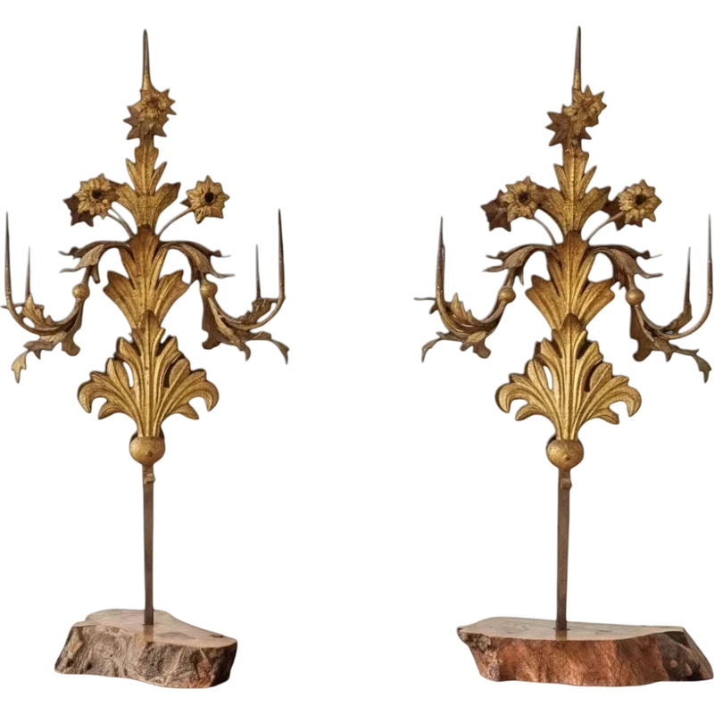 Paire de candélabres en tôle dorée des années 1800