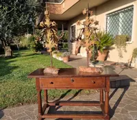 Coppia di candelabri del 1800 in lamierino dorato