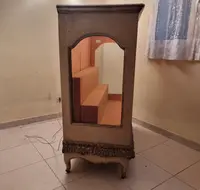 Vetrina Piemontese fine 700 laccata avorio con cornicione in mecca argento