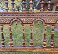 Lit en noyer doré du XVIIe siècle provenant d'un palais noble de Sardaigne