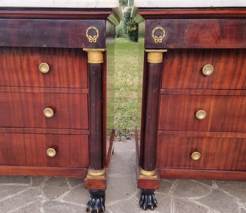 Pair of early Empire mahogany chests of drawers 1810 white marble