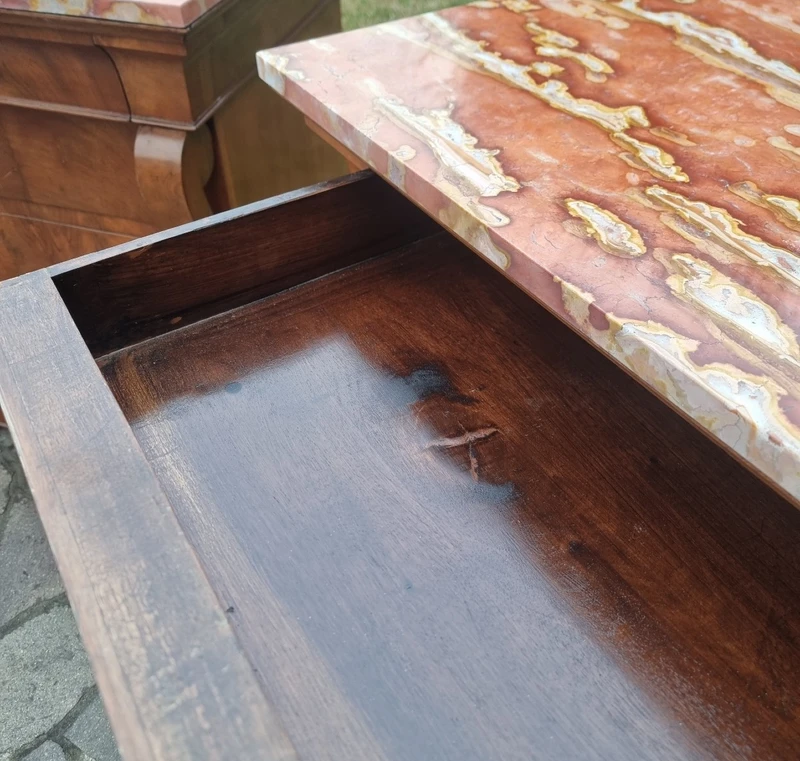 Coppia di cassettoni in noce Primo Impero 1810 con marmo Iran