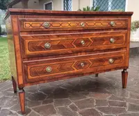 Cassettone Emiliano del ’700 Luigi XVI