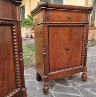 Coppia di Comodini 800 in Noce Lombardi – Eleganza Autentica d’Epoca