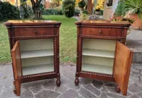 Coppia di Comodini 800 in Noce Lombardi – Eleganza Autentica d’Epoca