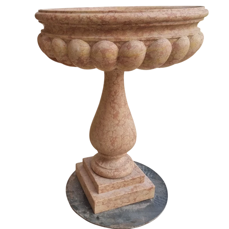 Coppia di acquasantiere del 900 in marmo rosa di Verona