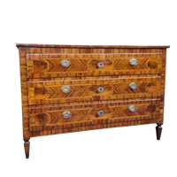 Cassettone Modenese del 700 Luigi XVI in noce con diverse essenze ed intarsi