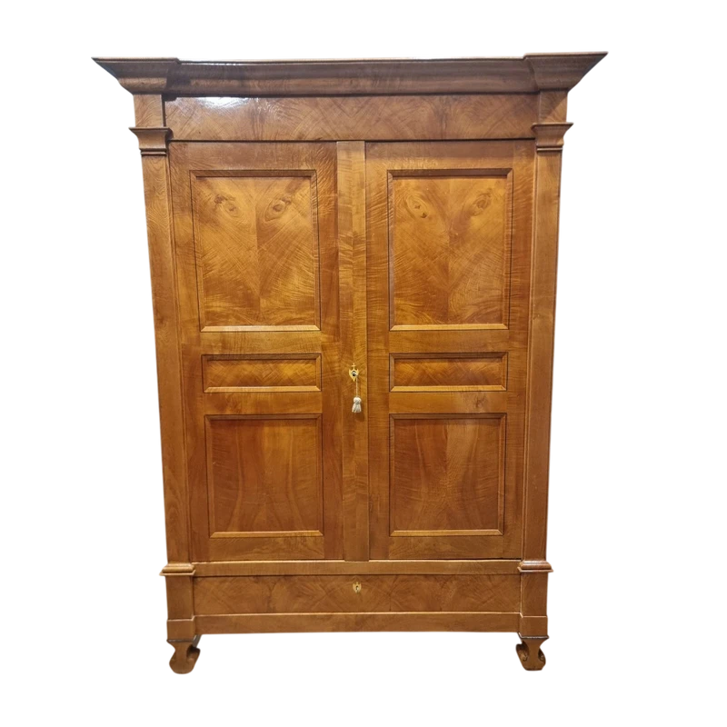 Biedermeier 1820s ash-root cabinet.