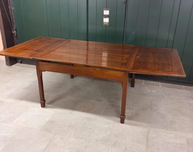 Table à rallonge Direttorio 1770 en noyer