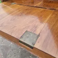 Rabat en noyer et loupe d'orme anglais du 18e siècle