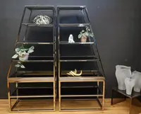 Élégante étagère vintage en acier chromé : style et fonctionnalité