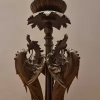 Tavolino da Appoggio in Legno Ebanizzato con Draghi: Un Tesoro dell'800