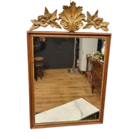 (1) Cadre de miroir Louis XVI du 18e siècle avec meneau vénitien doré
