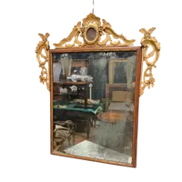 (2) Cadre de miroir Louis XVI du 18e siècle avec meneau vénitien doré