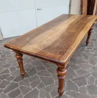 Table en noyer des années 1800 avec couvercle à deux axes